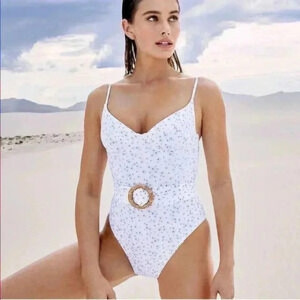 WeWoreWhat Danielle Floral One-Piece Swimsuit with Belt